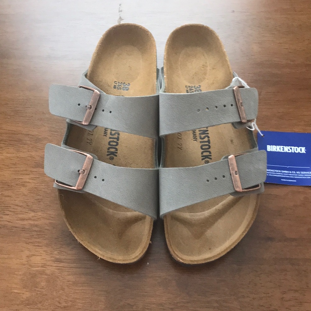 NWT Birkenstock sandals sz 38 (w7) can fit 7.5